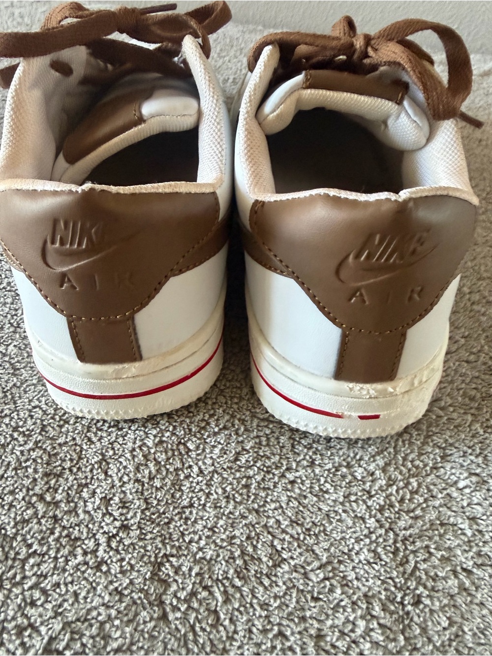 Nike White and Brown Low-Top Sneakers with Red Accent - Picture 3 of 11